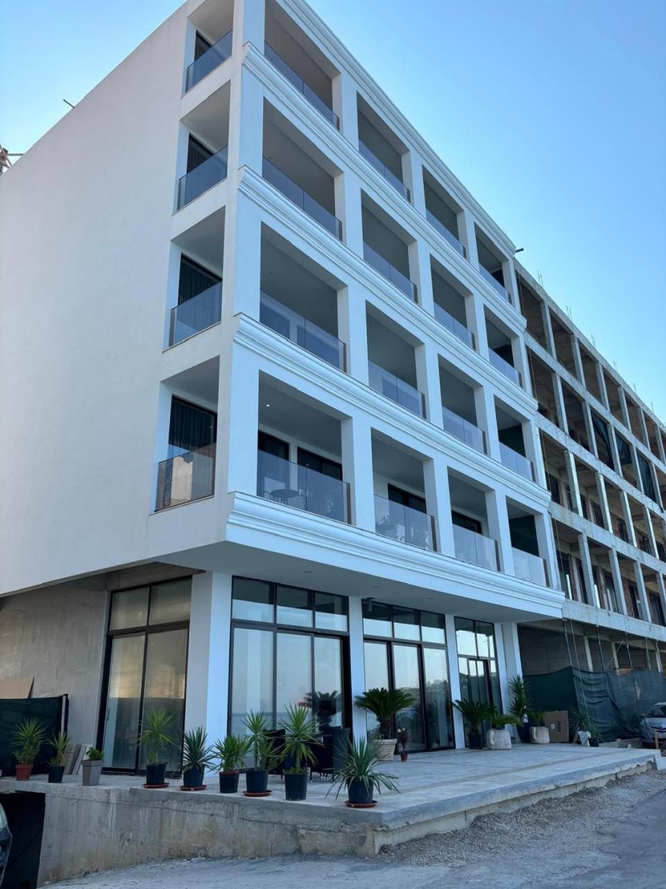 Hotel Sutomore Exterior photo