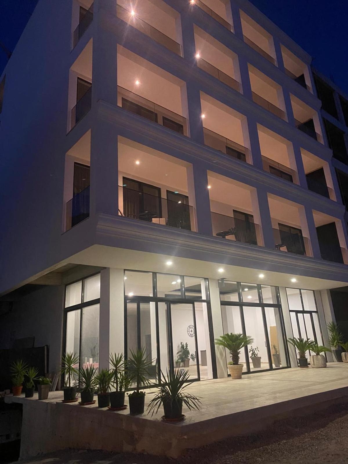 Hotel Sutomore Exterior photo
